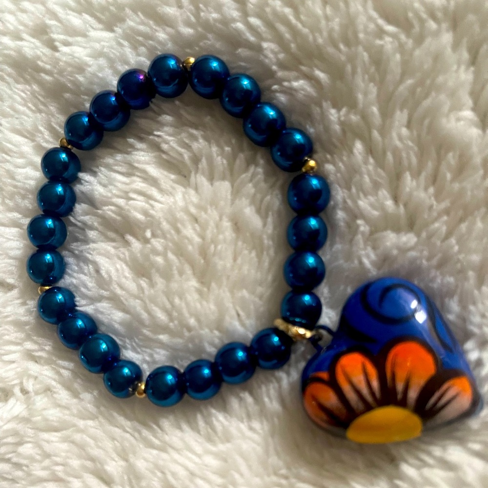 Big Blue heart bracelet new